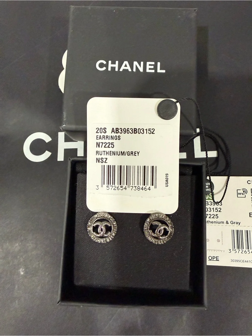 CHANEL authentic 20s
